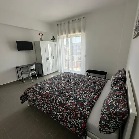 Bh Brando House 3*