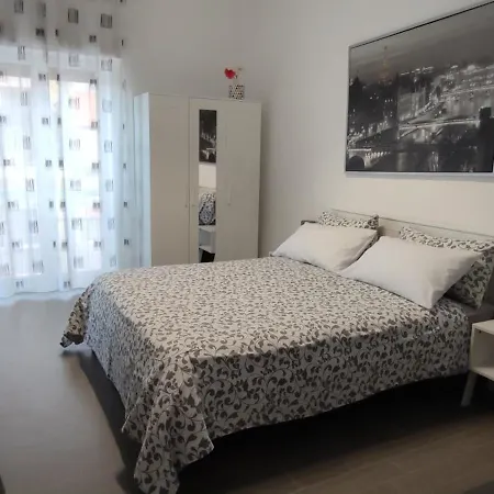 Bh Brando House 3*